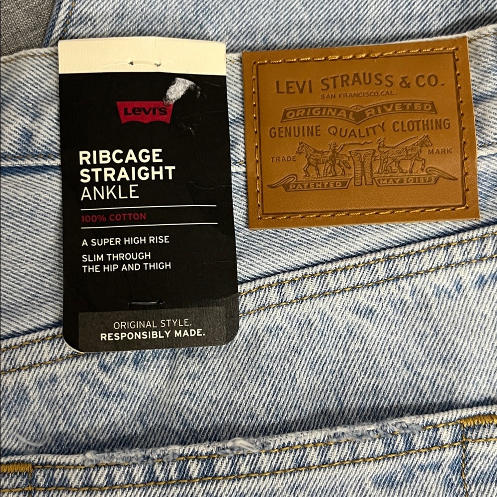 NWT-Levi’s RIBCAGE STRAIGHT ANKLE WOMEN'S JEANS - Picture 10 of 13